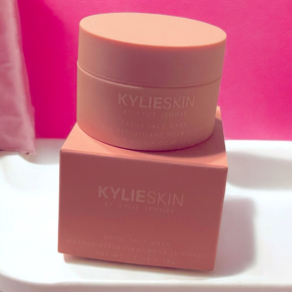 KYLIE SKIN Detox Face Mask
